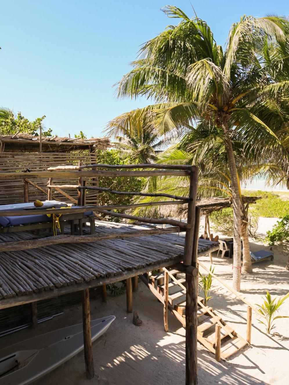 Casa Mate Beachfront Houses El Cuyo Exterior photo